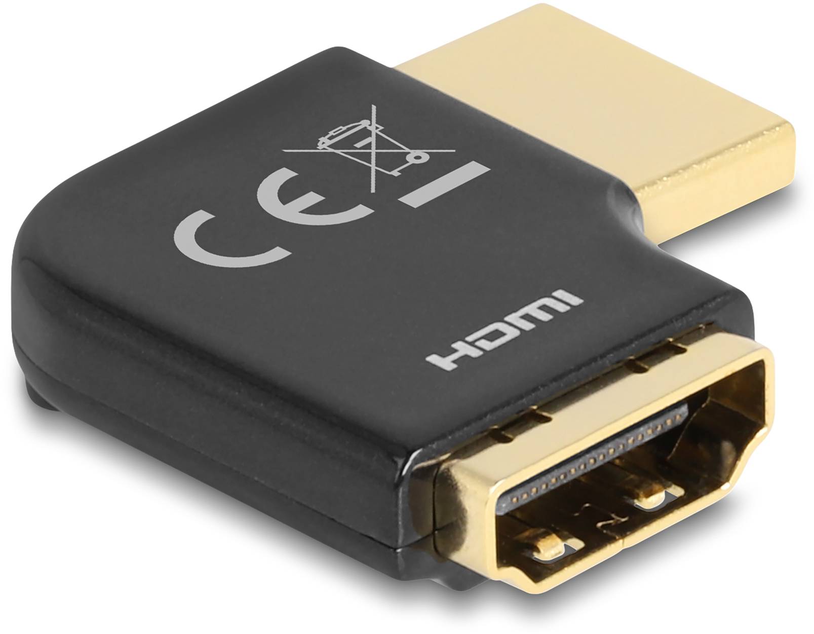 Čierny HDMI adaptér so zlatými konektormi, s CE označením a symbolom preškrtnutého smetného koša pre správnu likvidáciu.
