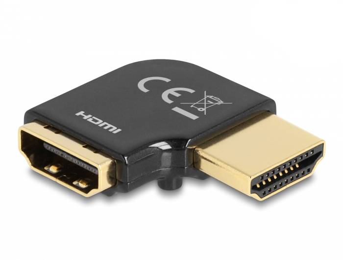 HDMI uhlový adaptér s čiernym obalom a zlatými konektormi. Viditeľné sú označenia HDMI a CE.
