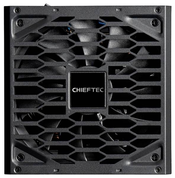 Čierne počítačové napájanie značky 'CHIEFTEC' pohľadom spredu, s viditeľným ventilátorom a mriežkou. Hlavnou funkciou je zabezpečenie elektrickej energie pre počítač.