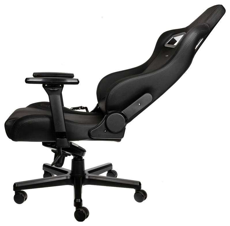 Čierny kancelársky stolička s nastaviteľnými mechanizmami, ergonomicky navrhnutá pre pohodlie a podporu.