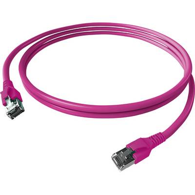 Ružový sieťový ethernetový kábel s RJ45 konektormi na oboch koncoch, zobrazený v rozvinutom stave.