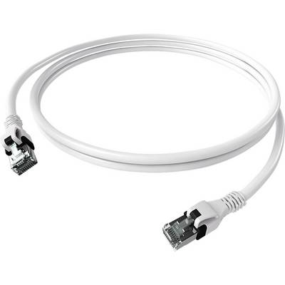 Biely ethernetový kábel s dvoma RJ45 konektormi na koncoch, používaný na sieťové pripojenia.
