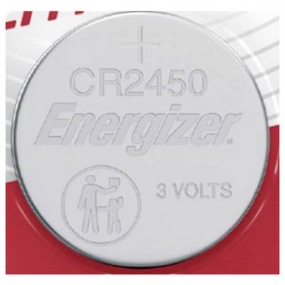 Strieborná gombíková batéria s gravírovaným nápisom 'CR2450 Energizer 3 VOLTS'. Symbol znázorňuje dospelého, ktorý udržiava batériu mimo dosahu detí.