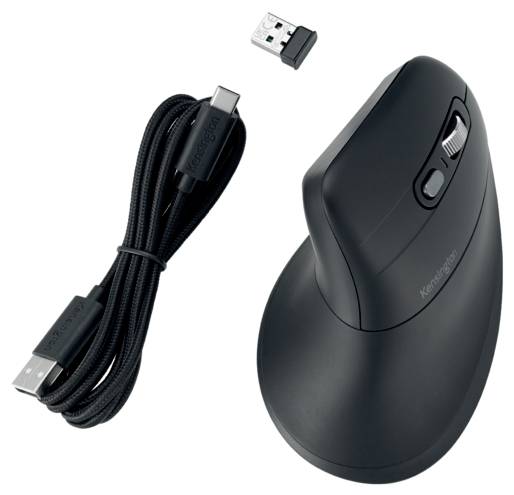 Vertikálna ergonomická myš v čiernej farbe s rolovacím kolieskom a dvoma tlačidlami. Súčasťou balenia je USB-C nabíjací kábel a USB prijímač.