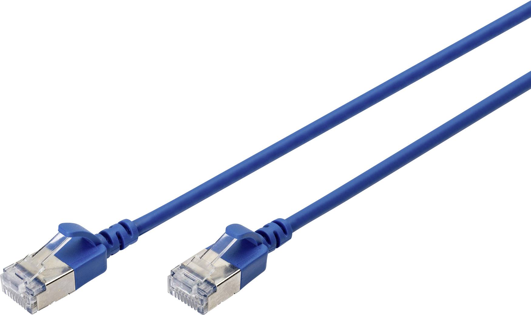 Modrý ethernetový kábel s dvoma koncovkami RJ-45, používaný na sieťové prepojenie počítačov a internetových zariadení.