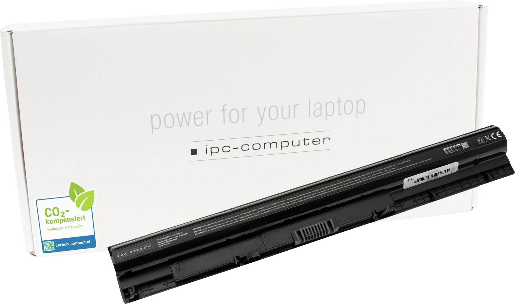Laptop batéria leží pred bielym obalom s nápisom 'power for your laptop' od spoločnosti ipc-computer a s CO2 certifikátom.