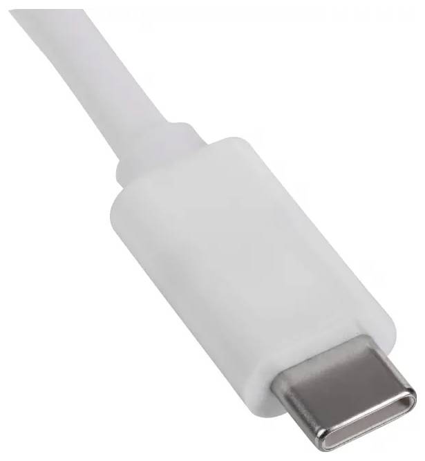 USB-C konektor s bielym káblom, typicky používaný na nabíjanie a prenos dát pri elektronických zariadeniach.
