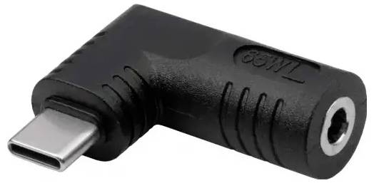 USB-C adaptér s uhlovým dizajnom, čierny.