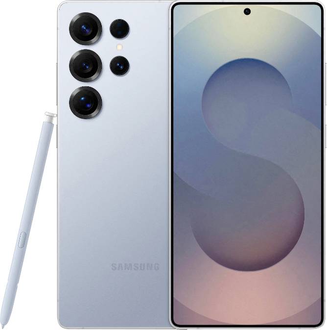 Smartfón Samsung v striebornej farbe so štyrmi zadnými kamerami a stylusom, na obrazovke ktorého je zobrazené štylizované písmeno 'S'.