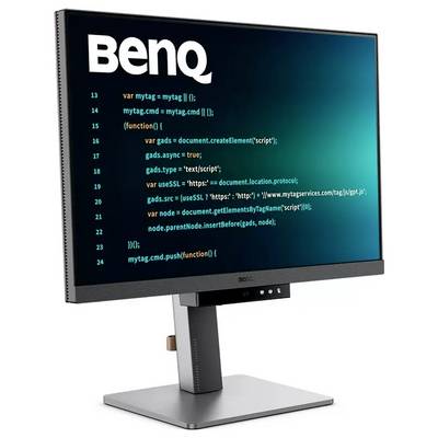 Monitor BenQ zobrazujúci úryvok kódu pre správu reklamných tagov vrátane JavaScript príkazov a zdrojov skriptov.