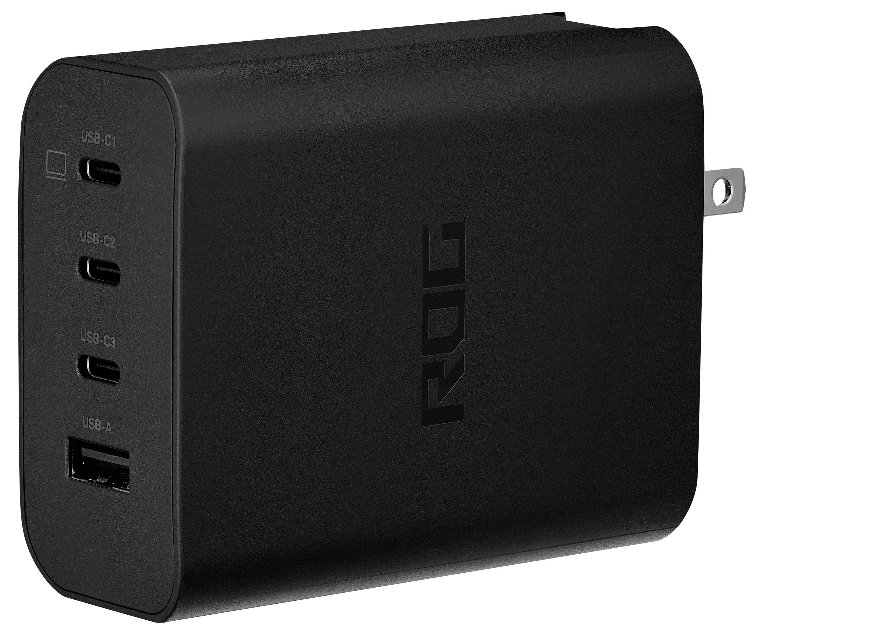 Čierna USB nabíjačka so štyrmi portami označenými USB-C1, USB-C2, USB-C3 a USB-A. Na boku má sklopiteľnú zástrčku.
