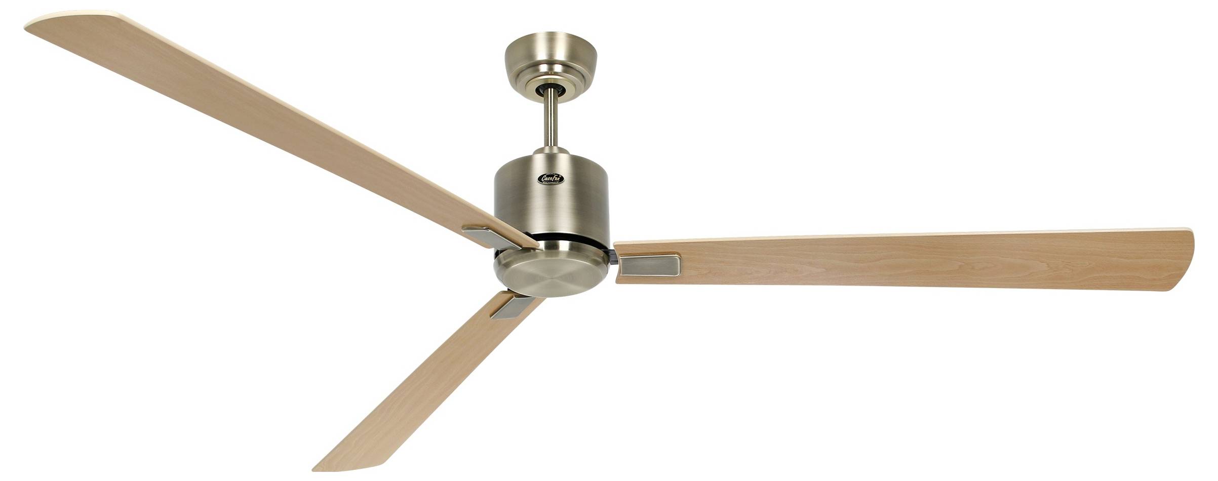 Moderný stropný ventilátor s tromi drevenými lopatkami a kovovou centrálnou skriňou motora, navrhnutý na chladenie interiéru domácnosti.