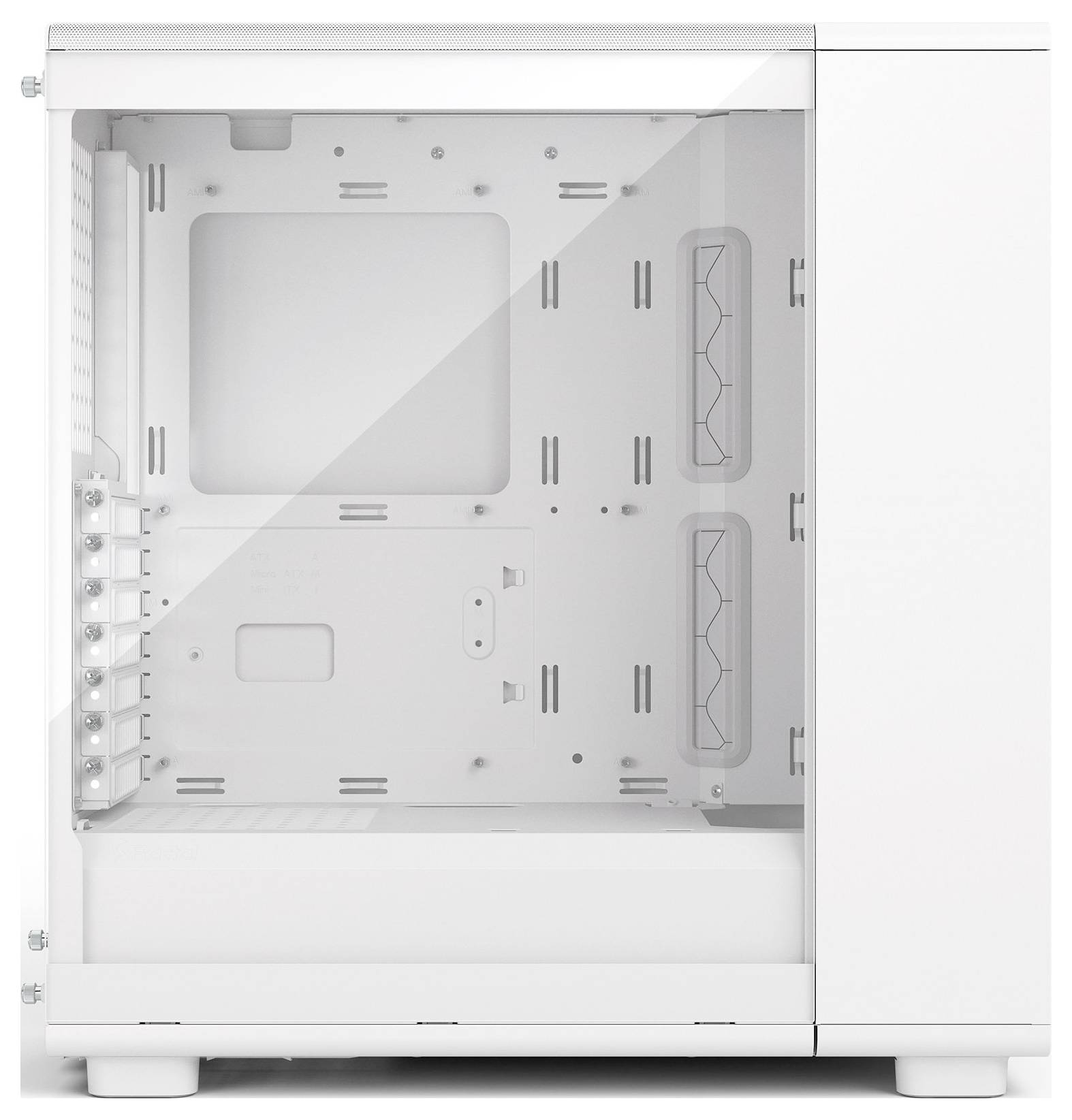 Biely PC kryt s priehľadným bočným panelom zobrazuje prázdny vnútorný priestor navrhnutý pre inštaláciu základnej dosky a komponentov.