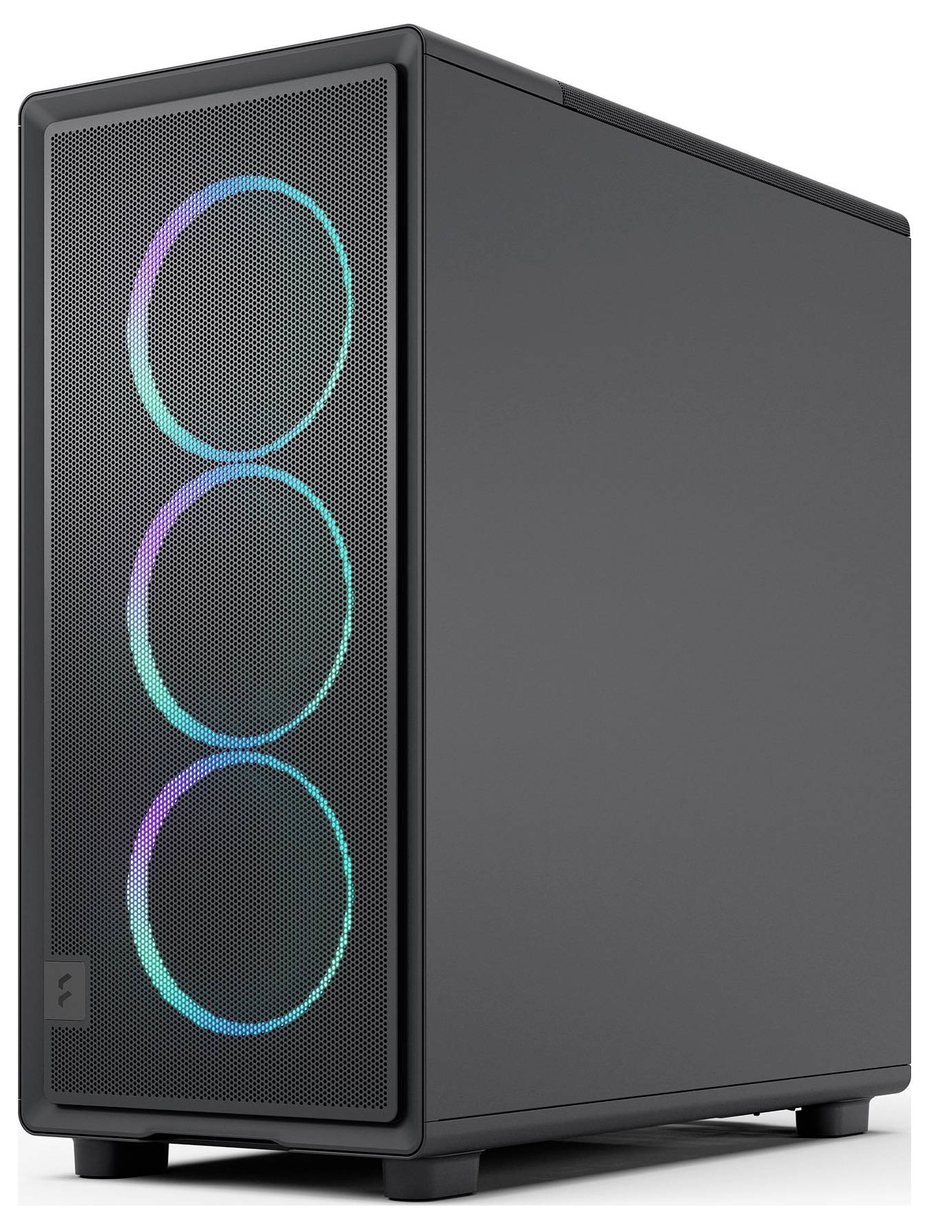 Elegantná čierna počítačová skrinka s mriežkovaným predným panelom, ktorý obsahuje tri kruhové RGB svetelné prstence, prezentujúca minimalistický dizajn.