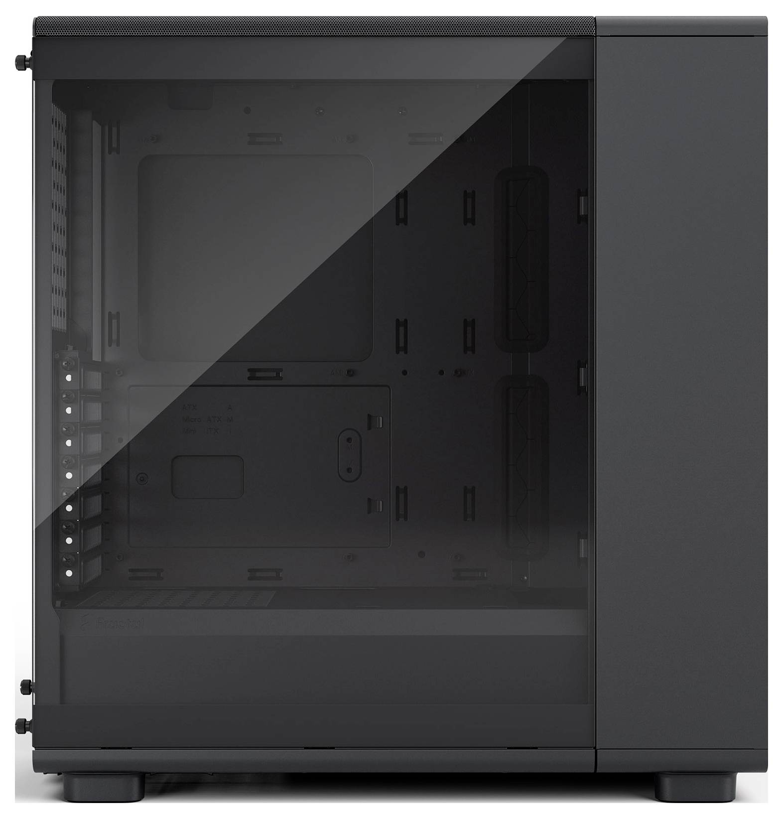 Čierny počítačový kryt s priehľadným bočným panelom zobrazujúcim prázdny vnútorný priestor, vhodný pre custom PC zostavy.