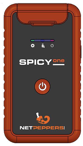 Prenosné zariadenie označené ako 'SPICY one' a 'NET PEPPERS' s tlačidlom napájania a LED indikátormi stavu pripojenia.