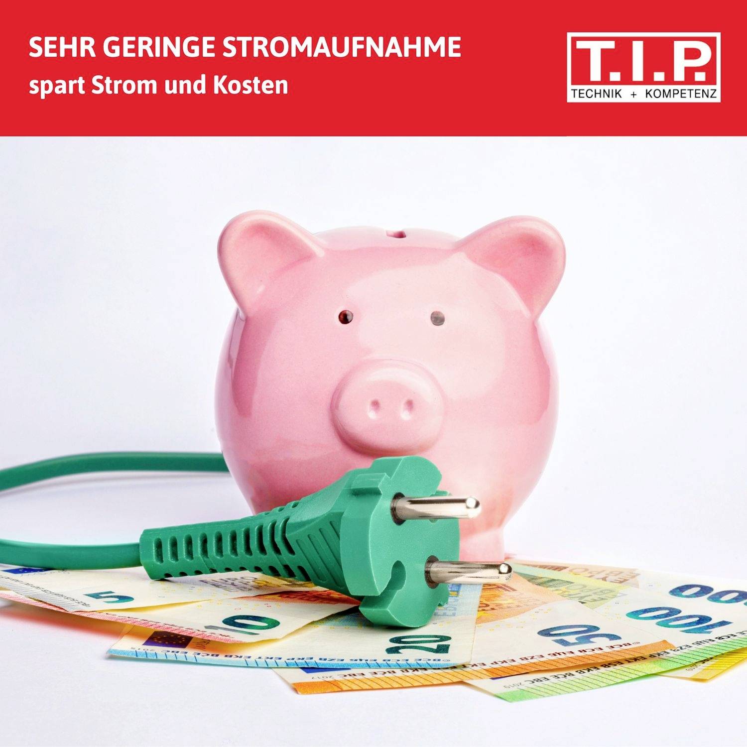 Ružová pokladnička je zapojená zeleným elektrickým káblom a leží na eurových bankovkách. Červený banner hlása: "Veľmi nízka spotreba elektriny šetrí elektrinu a náklady".