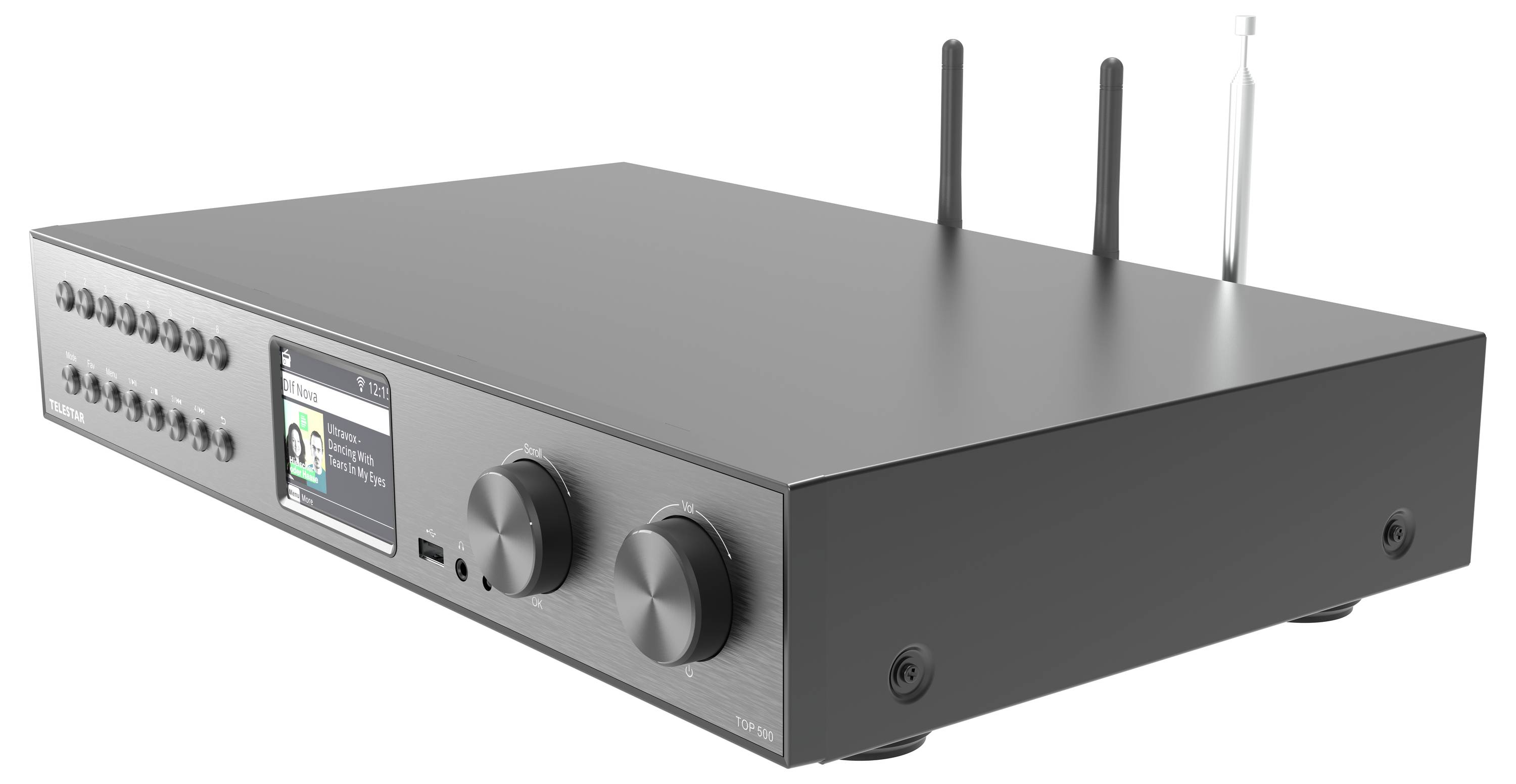 Čierny audiový prijímač s digitálnym displejom, dvoma anténami a viacerými tlačidlami na prednom paneli. Navrhnutý pre domáce audiosystémy.