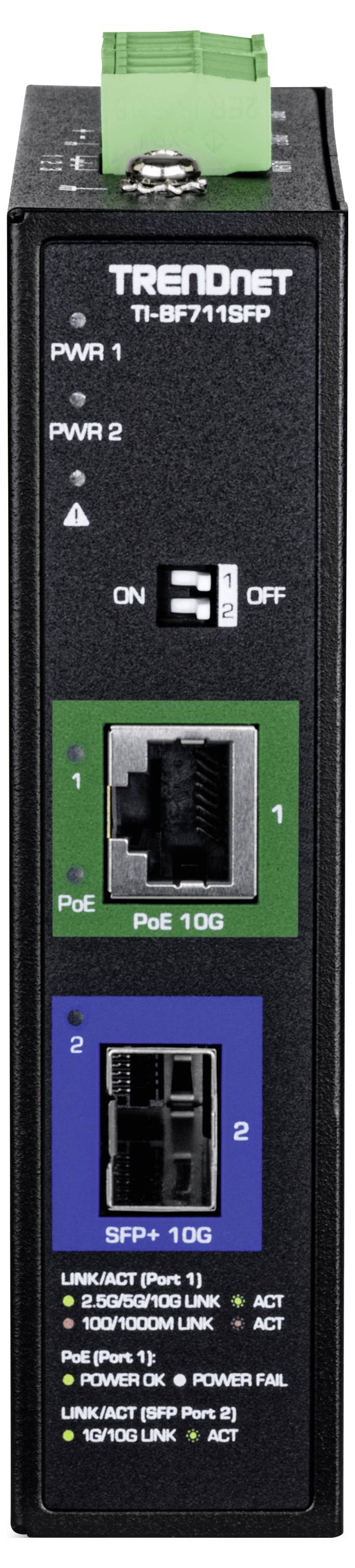 Priemyselný PoE+ na SFP+ Media Konvertor TRENDnet TI-BEP111iFP, vybavený indikátormi LED, napájacími možnosťami a optickými konektormi.