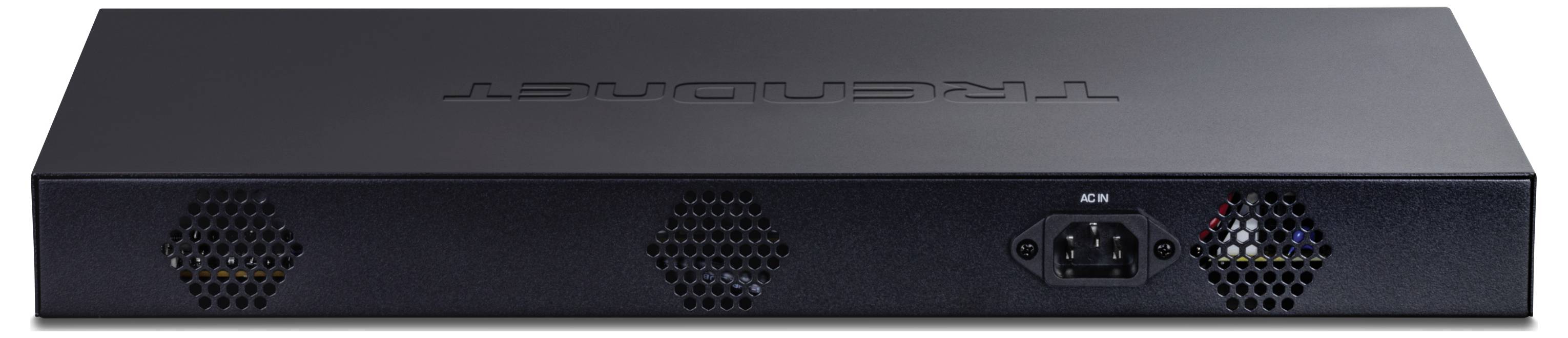 Čierny sieťový prepínač TRENDnet zobrazený zozadu, s napájacím vstupom AC a vetracími otvormi pre chladenie.