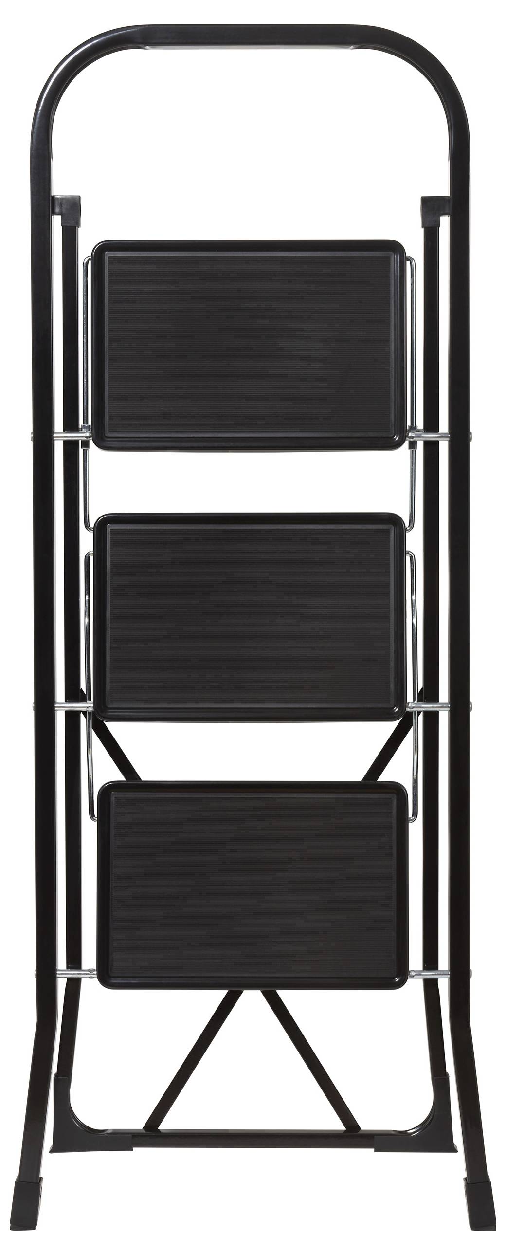 Čierna kovová skladacia stolička s jednoduchým, minimalistickým dizajnom, ktorá má tri horizontálne tyče podopierajúce operadlo.