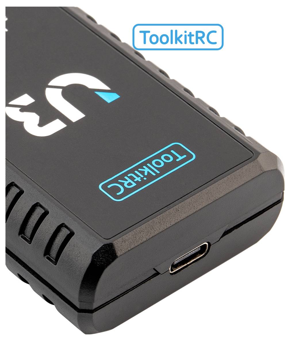 Elektronické zariadenie značky ToolkitRC s USB-C portom.