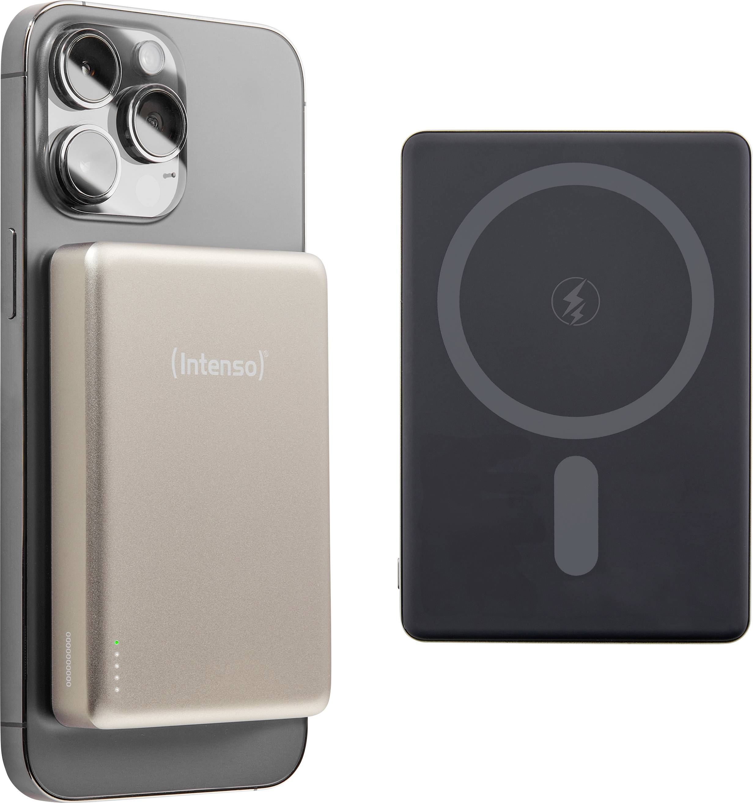 Smartfón s magnetickou powerbانkou pripojenou vedľa bezdrôtovej nabíjačky. Powerbank zobrazuje nápis 'Intenso'.