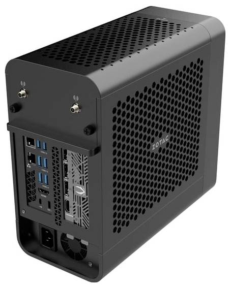 Čierny mini počítač s perforovanými bočnými panelmi pre vetranie, viacerými USB portami, HDMI a napájacím vstupom na zadnej strane.
