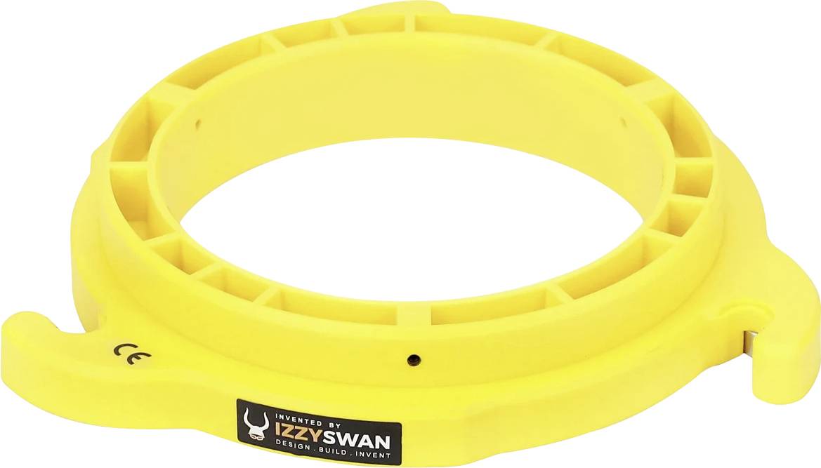 Žltý plastový prsteň označený "Vynájdený Izzym Swanom".