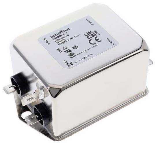 Kovový box označený 'Schaffner FN2080-10-06 10 Ampérov 250VAC 50/60Hz' s dvoma čiernymi elektrickými konektormi na jednej strane. Viditeľné označenia CE a UKCA.