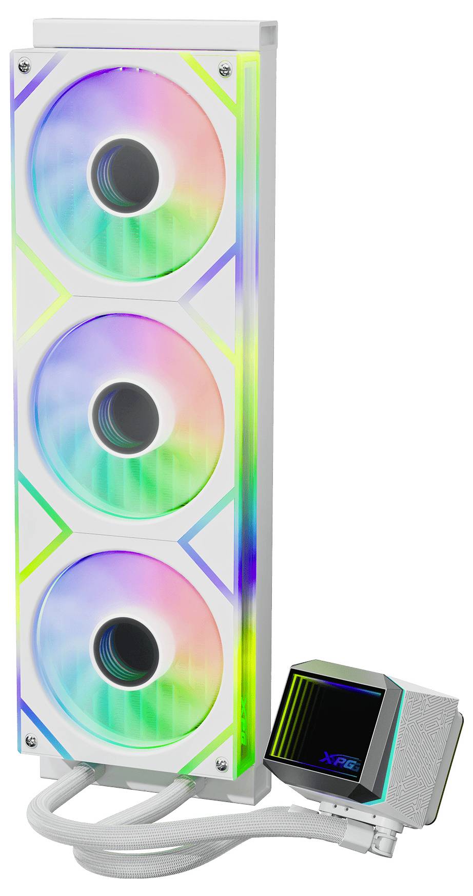 Vertikálny chladiaci systém s troma RGB osvetlenými ventilátormi a digitálnym displejom na pripojenej komponente, zobrazujúci značku 'XPG'.
