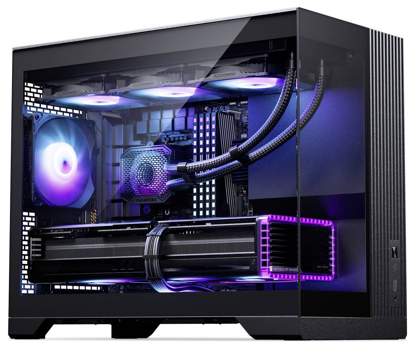 Elegantný herný počítač s priehľadným bočným panelom, ktorý odhaľuje vnútorné komponenty, RGB podsvietenie a pokročený chladiaci systém.