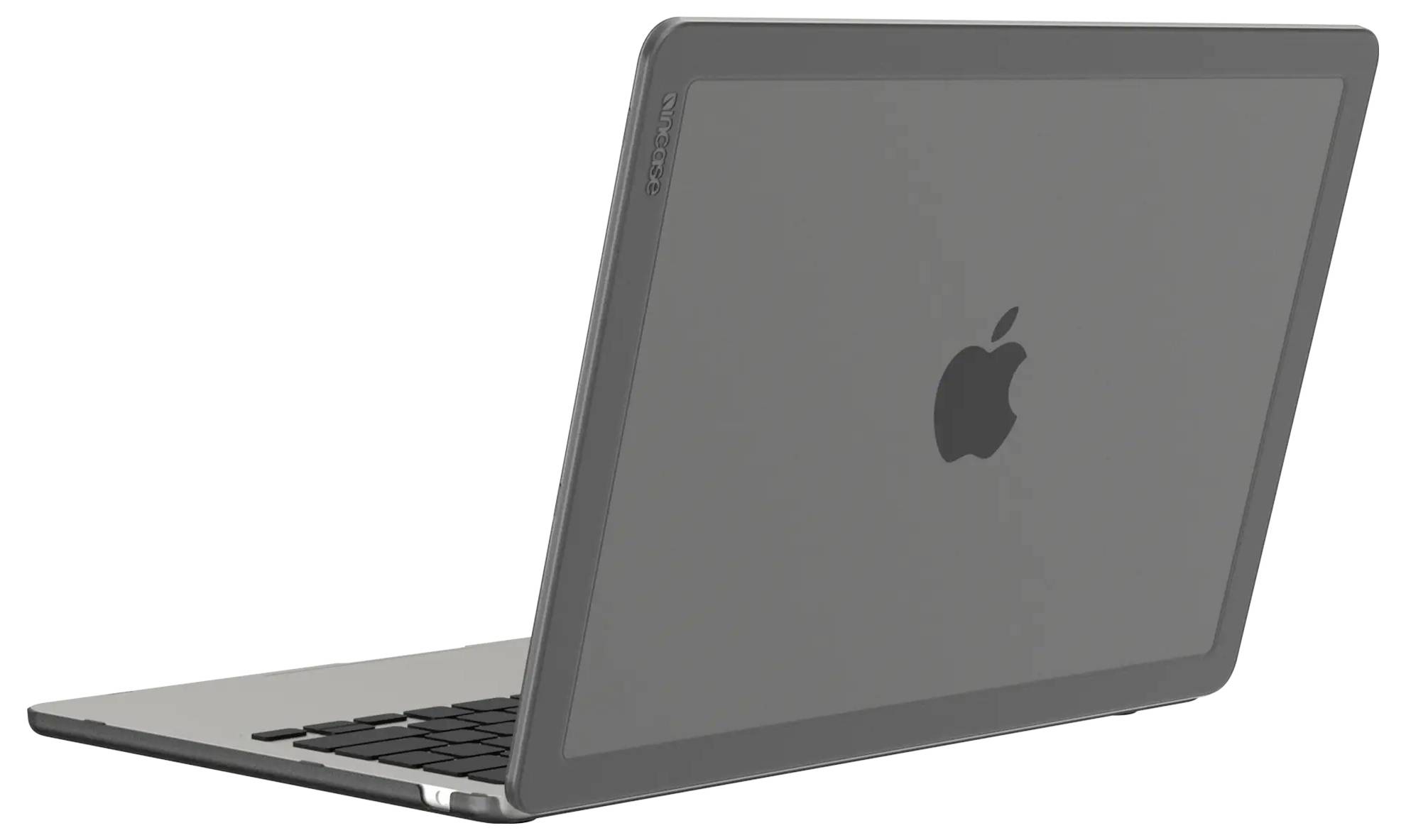 Čiastočne otvorený laptop s viditeľným logom Apple na zadnej strane, ktorý ukazuje jeho štíhly dizajn.