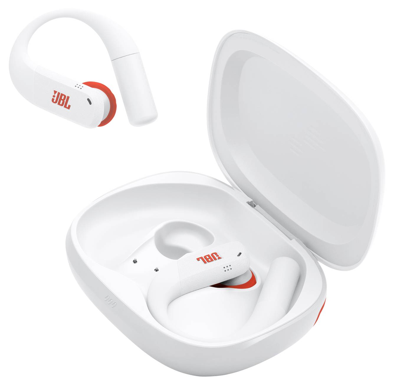 Pár bielych bezdrôtových slúchadiel s červenými akcentmi v otvorenom nabíjacom puzdre, pričom každý earbud má logo JBL.