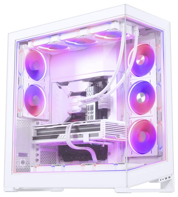 Biely herný počítač s RGB podsvietením, s viacerými ventilátormi a viditeľnou grafickou kartou vo vnútri priehľadného počítačového obalu.