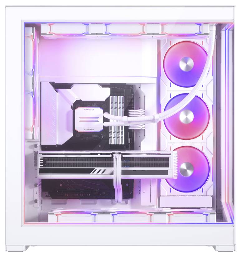 Biely počítačový kryt s priehľadným bočným panelom zobrazujúci vnútorné komponenty vrátane základnej dosky, troch RGB ventilátrov a chladiaceho systému.