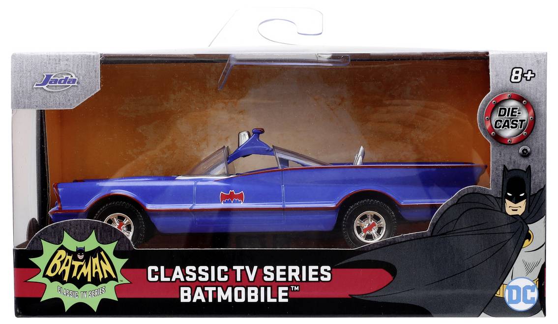Hračka 'Batmobile z klasického TV seriálu' v displejovej krabici, predstavujúca modrý zliatkový model auta z televízneho seriálu Batman, vhodný pre deti od 8 rokov.