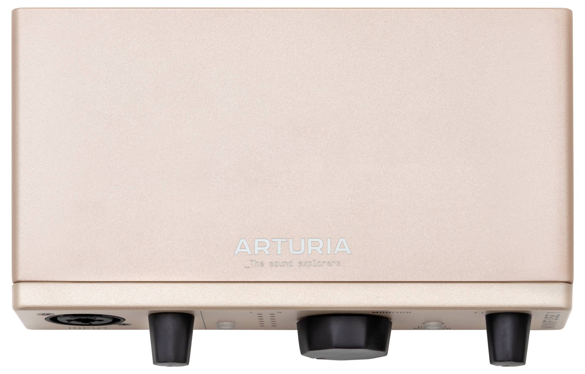 Béžové Audio rozhranie so značkou 'ARTURIA'. Má tri ovládacie gombíky na prednom paneli, ktoré indikujú nastavenia vstupu a hlasitosti.