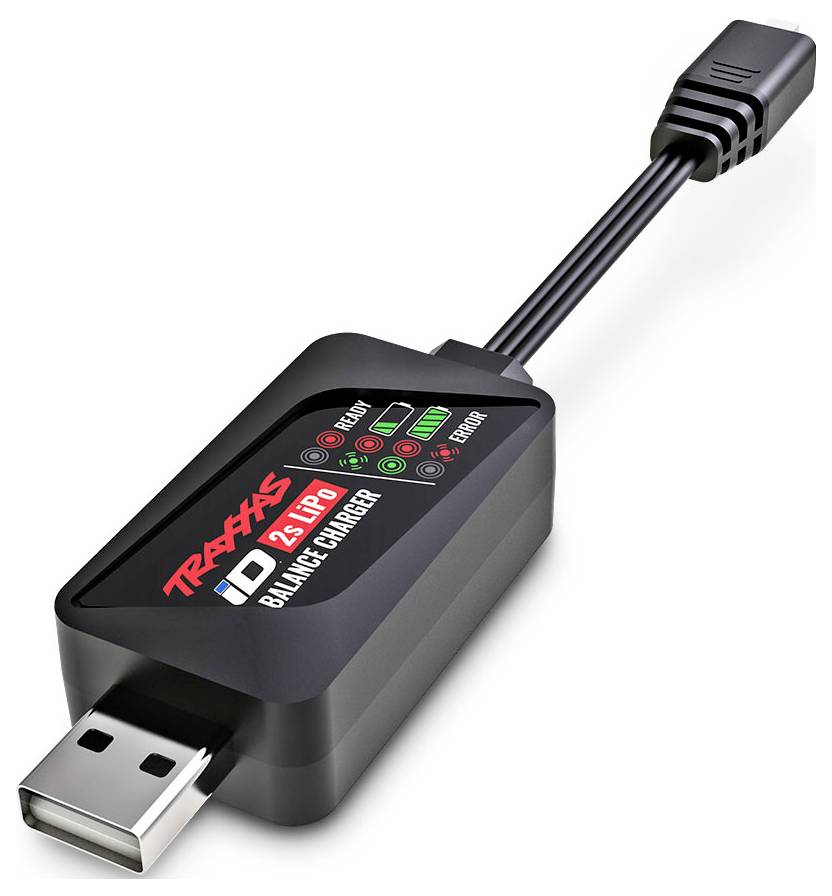 Čierna USB nabíjačka batérií s krátkym káblom označená "TRAXXAS" a LED indikátormi pre rôzne úrovne nabitia.