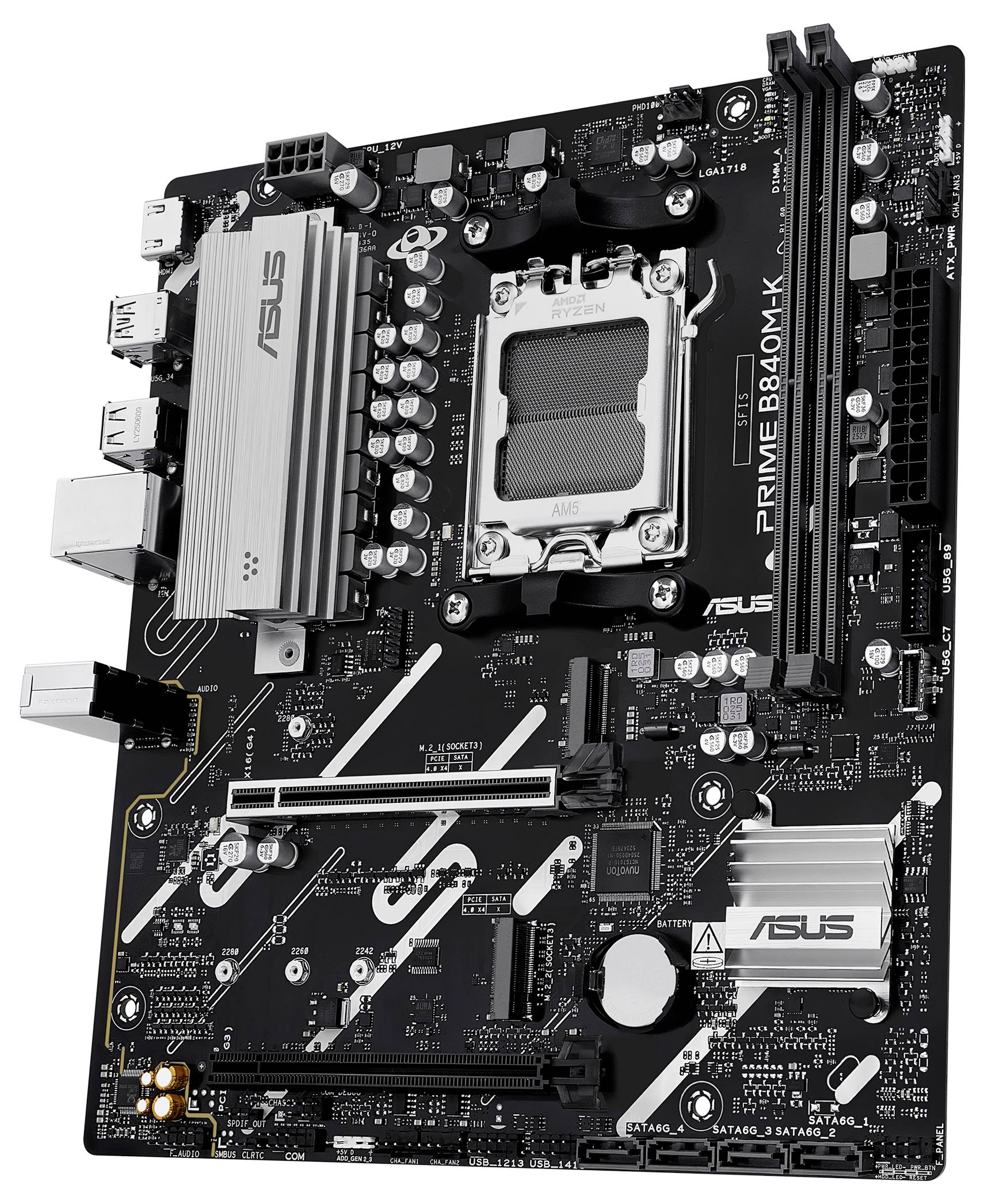 Základná doska "ASUS Prime B840M-K" v čiernej a striebornej farbe s viacerými портами, slotmi na RAM a soketom procesora, zobrazená v uhle.