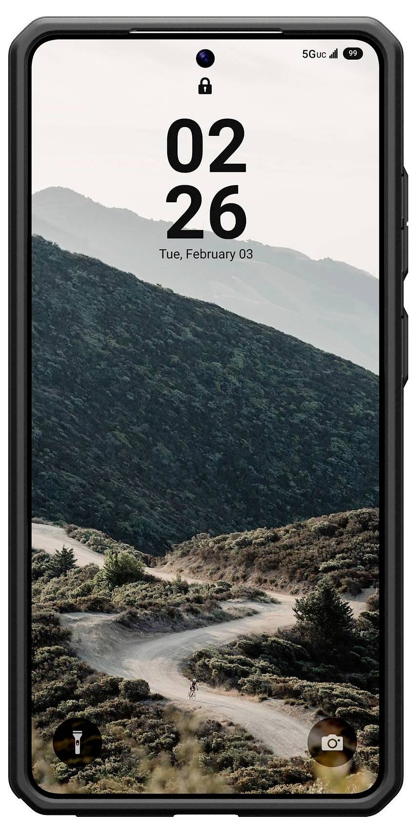 Smartphone zobrazuje uzamknutú obrazovku s časom "02:26", dátumom "Utorok, 3. február" a obrázkom pozadia s kľukatou horskou cestou.
