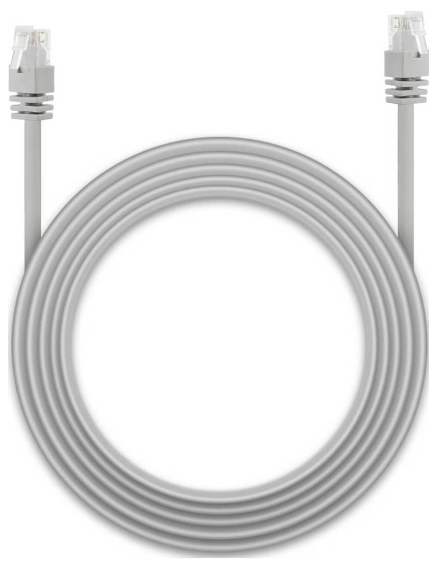 Skrútený sivý kábel Ethernet s konektormi na oboch koncoch, používaný na sieťové pripojenia.