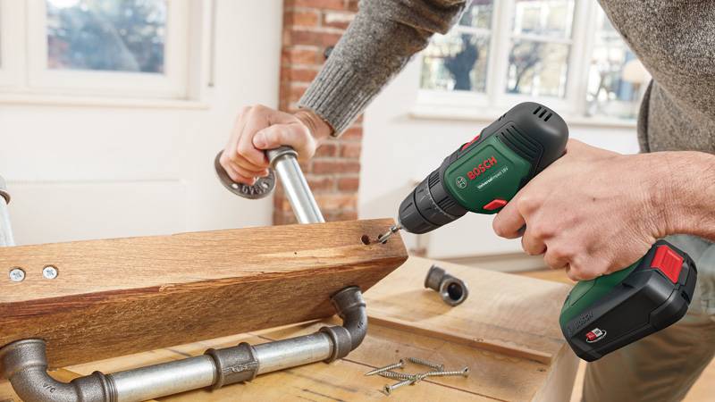 Bosch Home and Garden UniversalImpact 18V + SystemBox aku príklepová vŕtačka , vr. 2x aku, 06039D4103-1