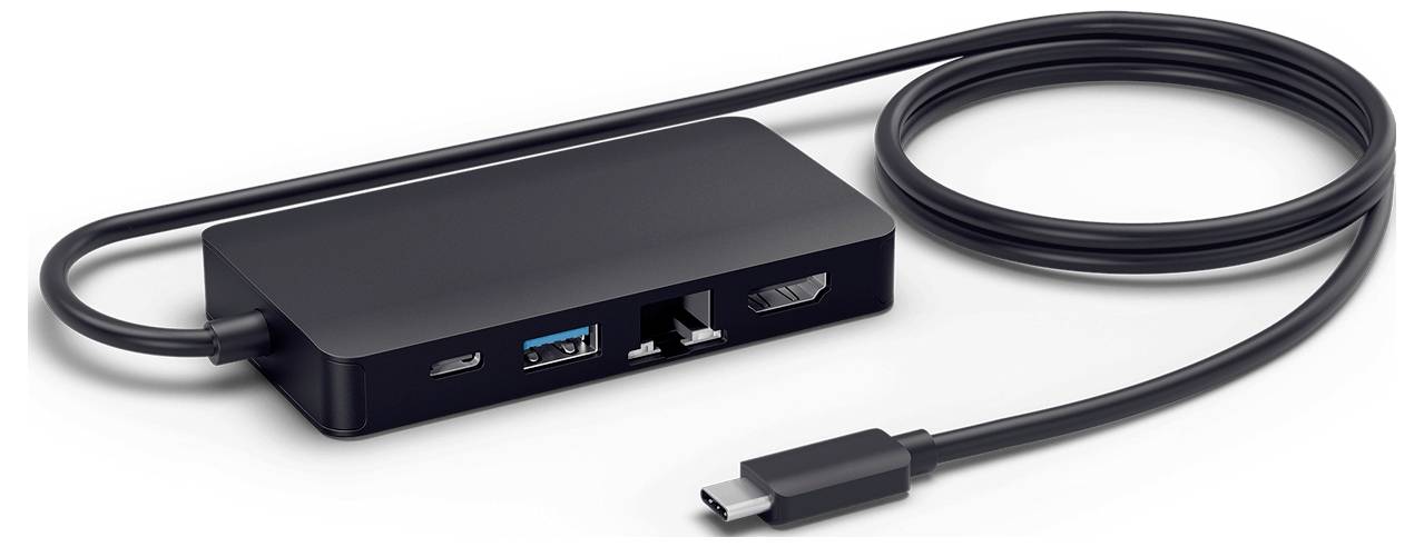 Čierny USB hub s rôznymi portami, vrátane sieťovej karty Ethernet, USB, HDMI a kábla s konektorom USB-C, ideálny na pripojenie viacerých zariadení.