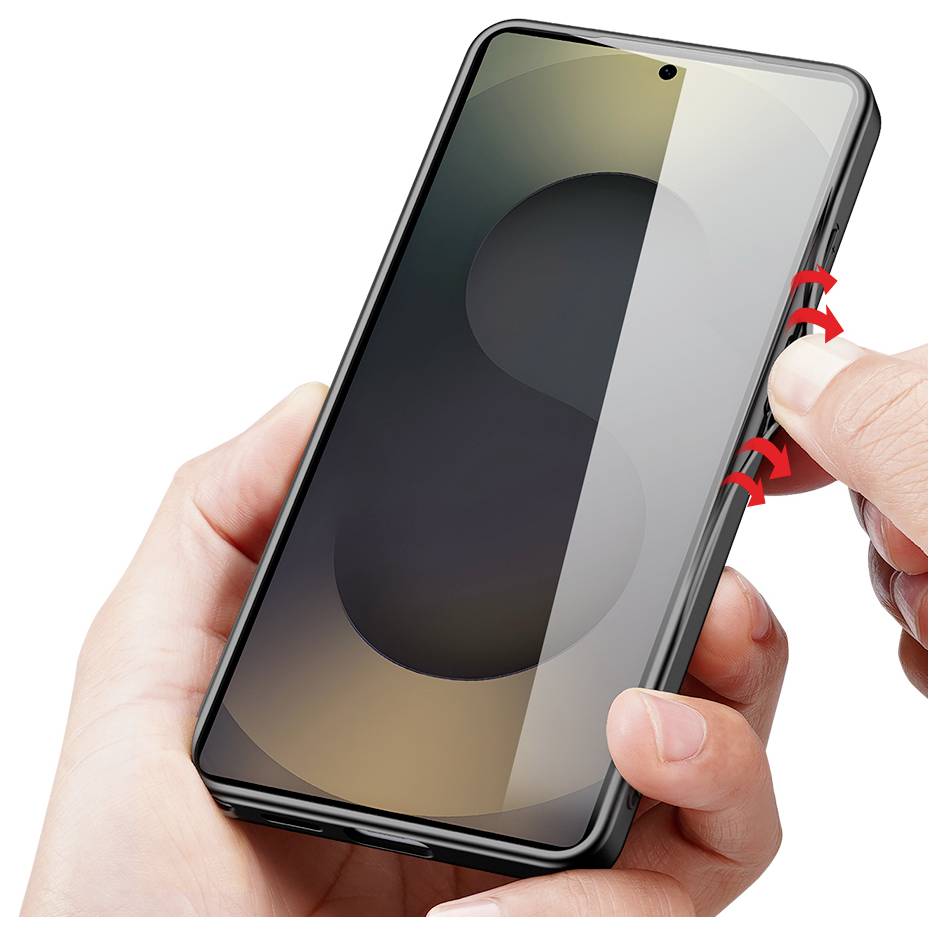 Ruky držiace smartphone, s palcom stiskaným na bočných tlačidlách na nastavenie hlasitosti alebo napájania.
