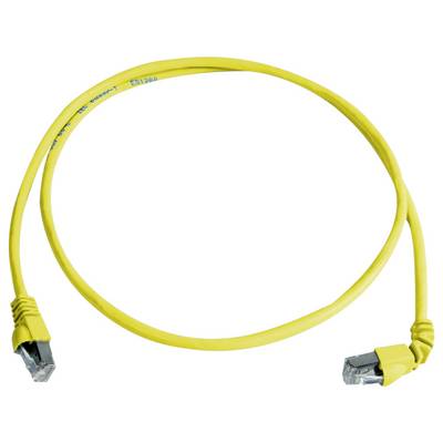 Žltý Ethernetový kábel s konektormi RJ45 na oboch koncoch, stočený do slučky na bielom pozadí.