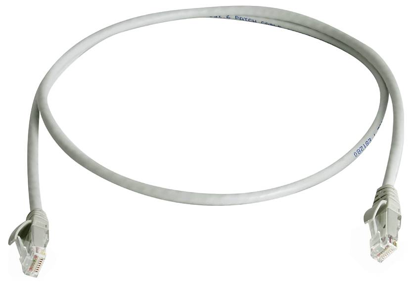 Sivý ethernetový kábel zavinutý s dvoma RJ45 konektormi na bielom pozadí.