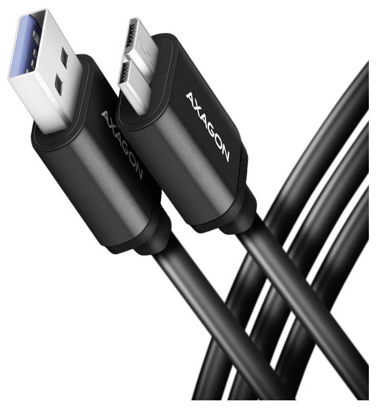 Detailný zábeh na dva čierne káble Anker: jeden konektor USB-A a jeden konektor USB-C prekrížené na bielom pozadí.