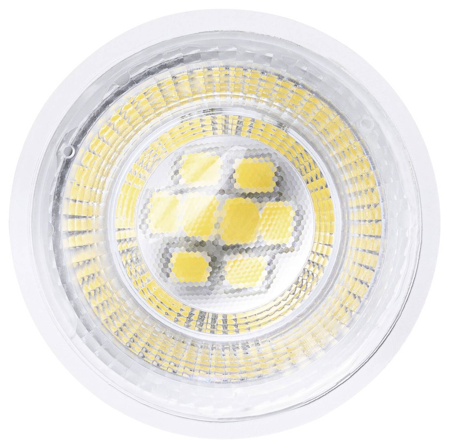Pohľad zhora na guľatú LED žiarovku alebo reflektor s viacerými žltými LED dióda vnútri číreho objektívu.