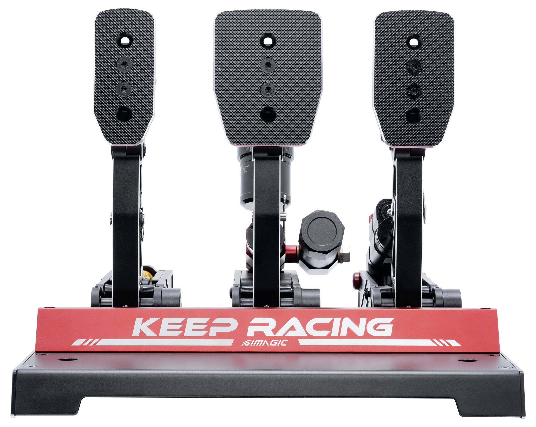 Tri čierne pedály závodného simulátora na červeno-čiernej podstave označenej "KEEP RACING" a "SIMAGIC", zobrazené z predného pohľadu na bielom pozadí.